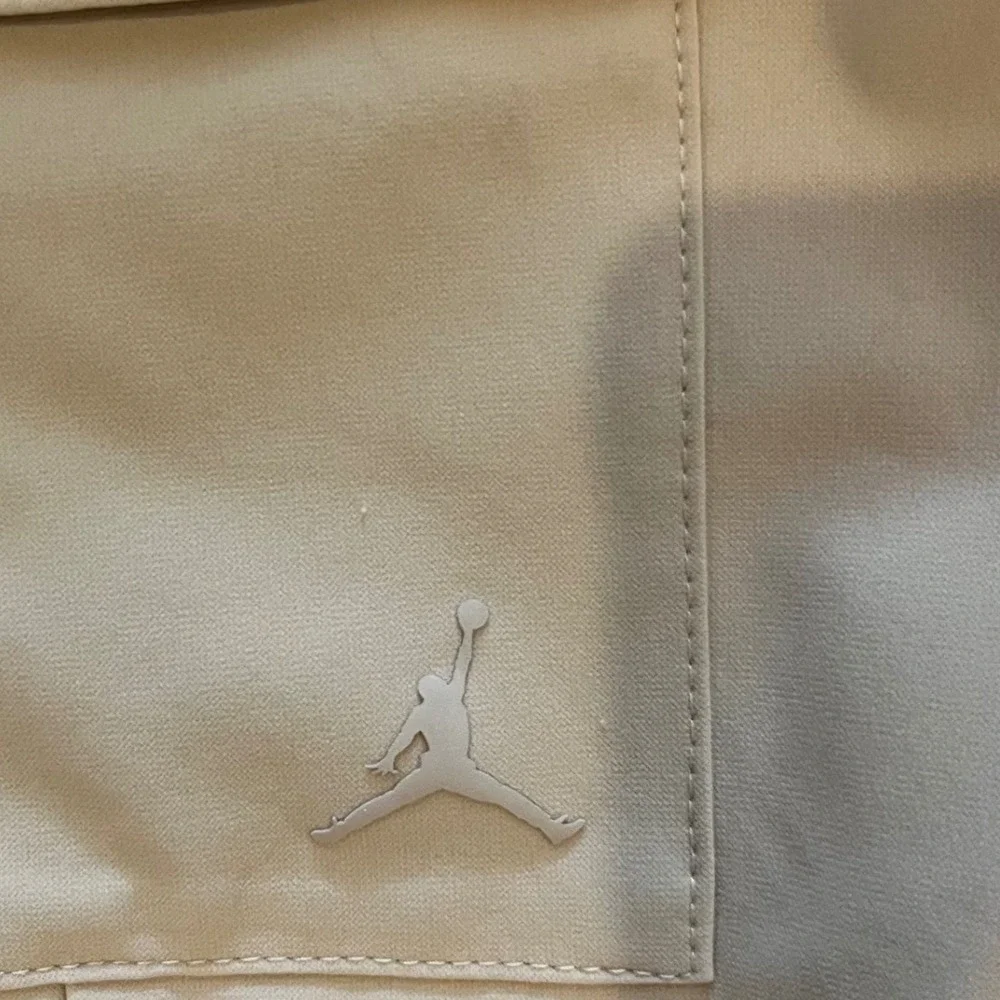 Jordan Golf Mens Cargo Shorts Tan Khaki Size 28 HQ8703-248 New